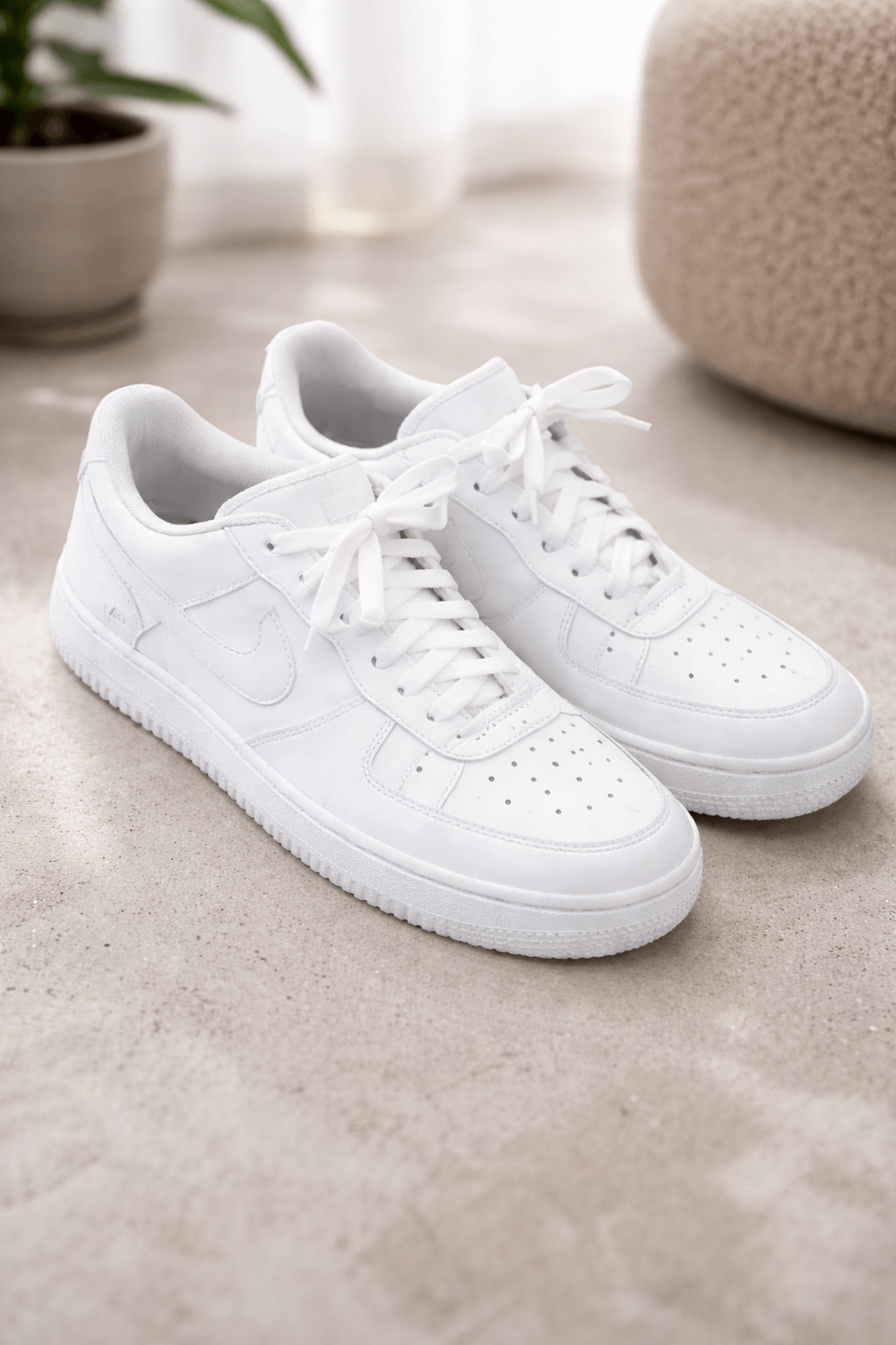 Final shoe with shadow